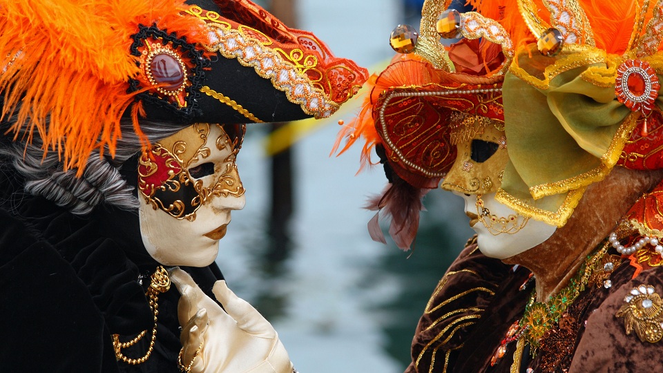 Carnaval de Venecia 2025. Vuelos baratos a Italia. Descuento vuelos Carnaval Italia 2025. Vuelos baratos Carnaval de Venecia 2025. El Carnaval es una de las celebraciones más esperadas, especialmente en ciudades como Venecia. Este año se celebrará del 15 de febrero al 4 de marzo 2025. Periodo principal del Carnaval de Venecia 2025 del 19 de febrero al 4 de marzo 2025.<br />
