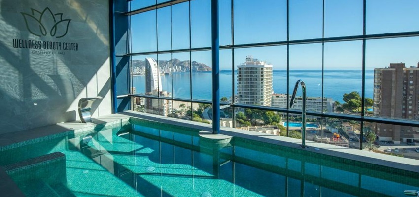 Gran Hotel Bali Benidorm con Media Pensión, spa y extras por sólo 60,50€ 🛀