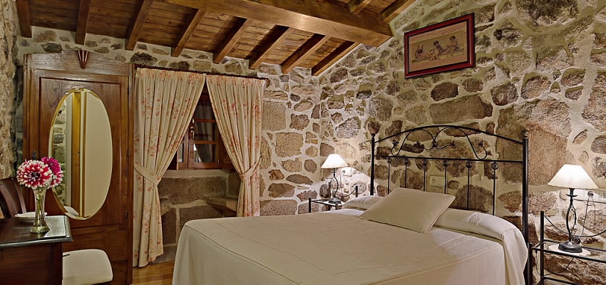 FINDE EN CASA DE ALDEA GALLEGA: 1 O 2 NOCHES CON DESAYUNO, WIFI Y PARKING DESDE SÓLO 14€