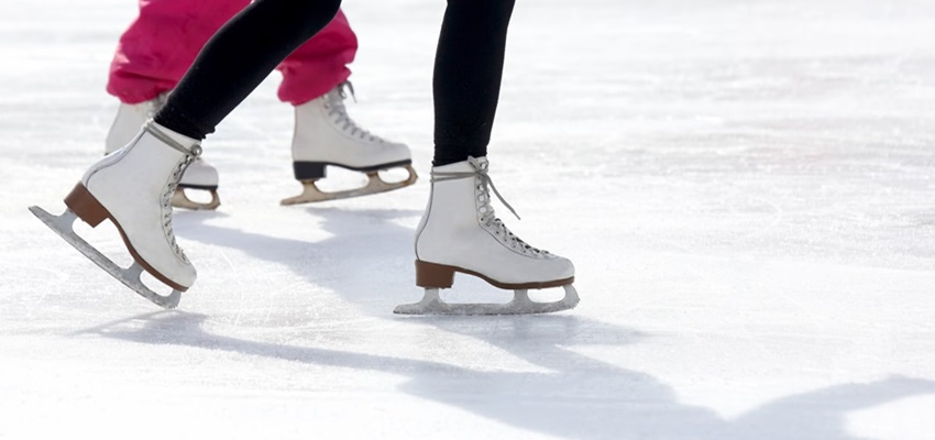 Palacio Deportes Benalmádena descuento pista de hielo ⛸️ promociones piscina 🏊‍♂️