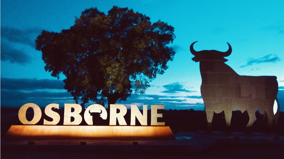 Descuento visita guiada Bodegas Osborne con cata incluida Código descuento visita Bodegas Osborne con cata. Cupón descuento visita guiada bodega osborne con cata de cinco vinos y snacks salados El Puerto de Santa María Visita Guiada Bodegas Osborne en El Puerto de Santa María Código descuento visita Bodegas Osborne de El Puerto de Santa María. Promociones visitas guiadas Bodegas Osborne con cata incluida...