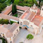 Monestir de Sant Cugat del Vallès descuento entradas. El Monasterio de Sant Cugat es uno de los mayores exponentes del arte medieval de Cataluña. Oferta entradas 2x1 Monestir Sant Cugat. Venta de entradas de visitas al Monasterio de Sant Cugat. Monasterio de Sant Cugat como llegar. Monasterio Sant Cugat precio. Monasterio sant cugat maps. Monasterio de Sant Cugat dirección. Claustro Monasterio Sant Cugat.