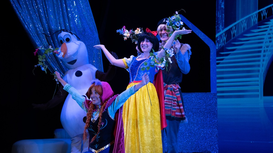 Los Sueños de Elsa - Teatro Arlequín Gran Vía entradas Los Sueños de Elsa, Tributo a FROZEN Teatro Arlequín Gran Vía Madrid descuento Los Sueños de Elsa, Tributo a Frozen en Madrid Cartelera Teatro Arlequín Gran Vía Entradas con Descuento Teatro Arlequín Gran Vía entradas ofertas calendario eventos Teatro Arlequín Gran Vía Madrid venta de entradas. Teatro Arlequín Gran Vía Madrid. Todos los eventos en Teatro Arlequín Gran Vía. Cartelera de Teatro Arlequín Gran Vía. Venta de entradas para el Teatro Arlequín Gran Vía en Madrid. Teatro Arlequín Gran Vía (Madrid): Eventos y Entradas. Teatro Arlequín como llegar. Teatros Gran Vía Madrid cartelera. Teatro Arlequín dirección. Teatro Arlequín. Teatro Arlequín teléfono. espectáculos gran vía (madrid hoy)